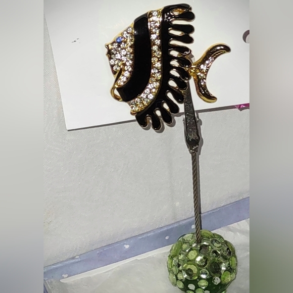 Vintage Angelfish Enamel & Crystal Brooch - Picture 4 of 7